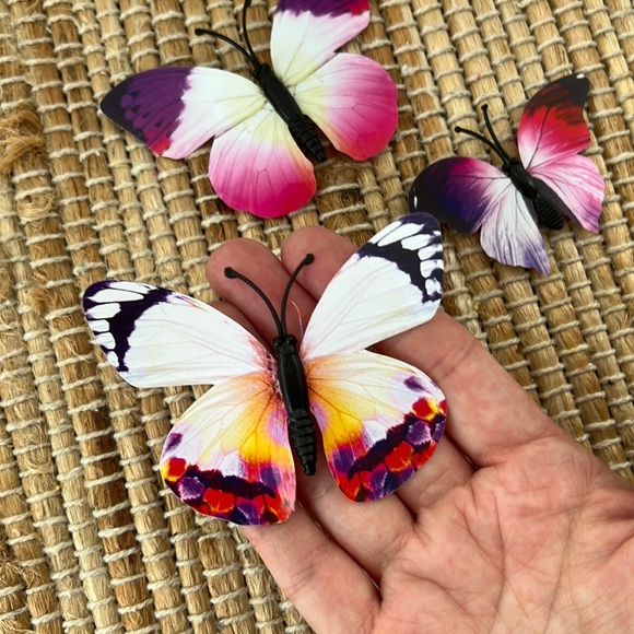 Butterfly magnets set of 3 pink butterflies Demon slayer inspired - Picture 2 of 3